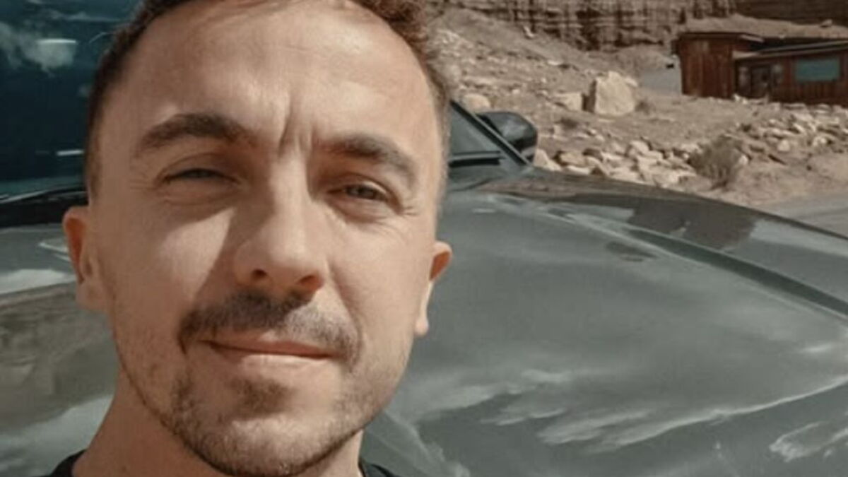 "Je dois vraiment m'améliorer en tant que père" : Frankie Muniz (Malcolm) a été scotché par cette série sortie en 2025 sur Netflix