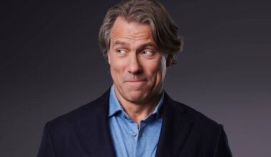 L’humoriste John Bishop a annoncé une grande tournée au Royaume-Uni et en Irlande pour 2027, avec notamment un spectacle à Londres. Voici comment obtenir des billets.