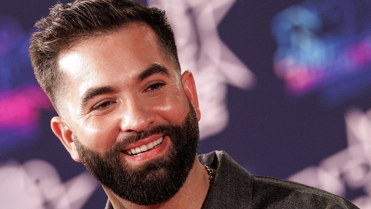 Kendji Girac installe toutes les caravanes de sa famille sur un vaste terrain qu’il a acheté en Essonne