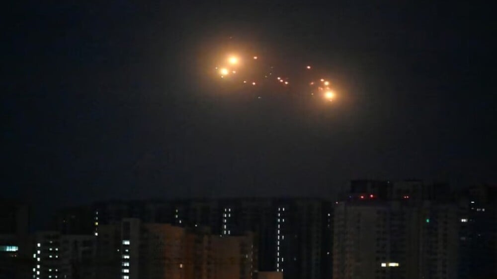 l'UE va livrer des centaines de générateurs pour aider les Ukrainiens privés de chauffage