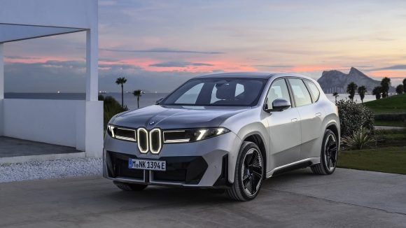 Le BMW iX3 de seconde génération a inauguré la base technique Neue Klasse qui apporte des progrès indéniables dans l'univers des véhicules électriques. © BMW