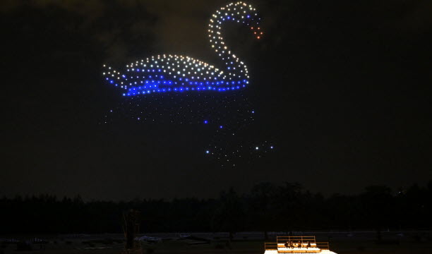 Le Drone Art Show à l’Hippodrome de Lyon-Parilly. Photo d’archives Joël Philippon