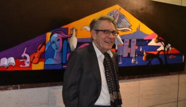 La fille du peintre Georges Briata veut relancer la création d'un vitrail sur le fronton de la gare Saint-Charles.