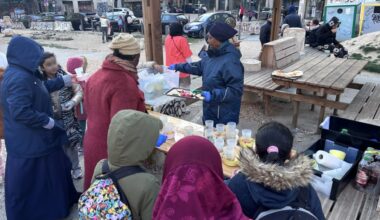 Place de la Providence, quartier Belsunce à Marseille, les goûters du mardi font le plein de minots