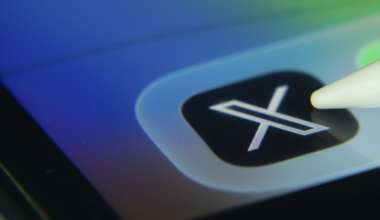 IA, contenus pédopornographiques et scandale international : X menacé d’interdiction au Royaume-Uni