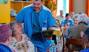 Maison de retraite : Il n’y aura pas de troisième volet… mais une série arrive bientôt !