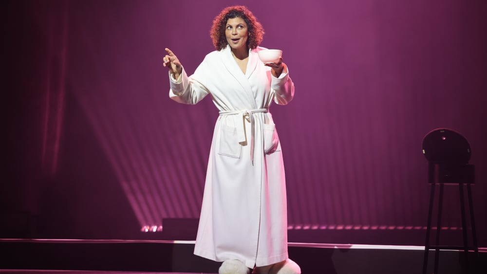 Nawell Madani, guerrière drôle et touchante à l'Opéra de Marseille
