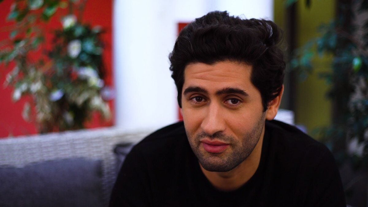 Georges déprime et Erica est h ...