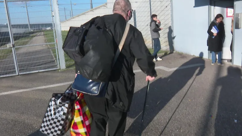 Gilles Rossary-Lenglet s'est présenté seul ce matin vers 10h à la prison de Lyon-Corbas - 7/1/26