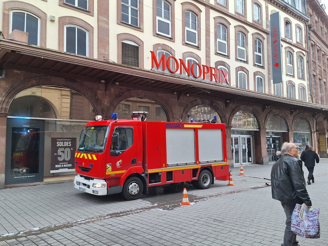 le magasin ne rouvrira pas "avant plusieurs semaines"