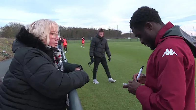 Les inconditionnels étaient tout de même présents à l'entraînement.