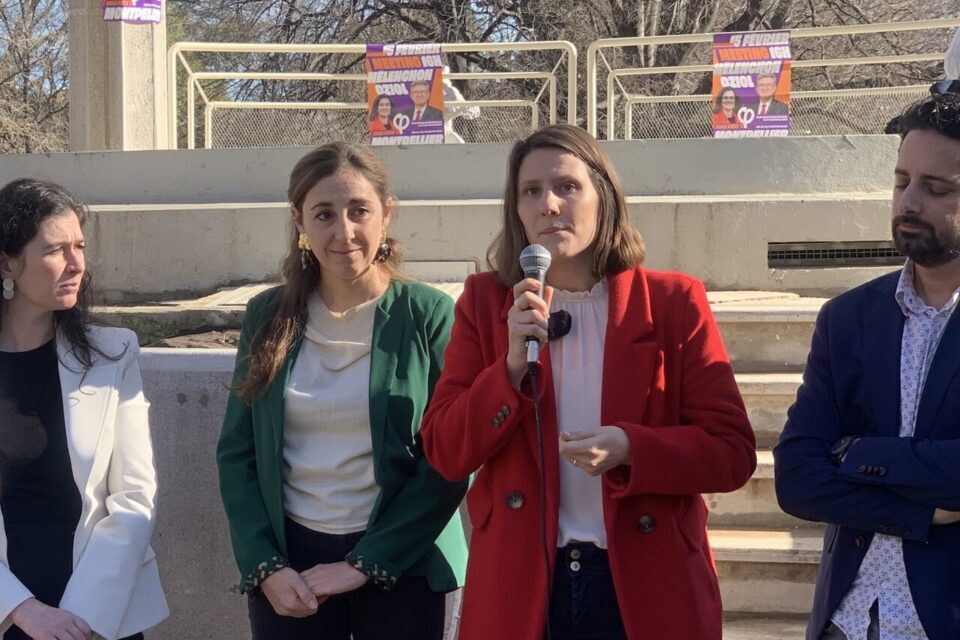 Nathalie Oziol, Julia Mignacca, Alenka Doulain et Kevin Hoareau.