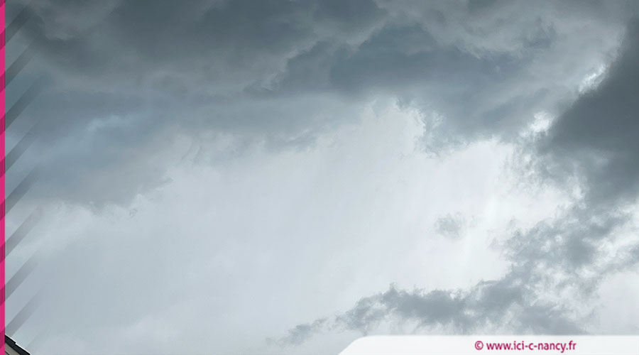 vents violents et ouverture plus tardive des parcs vendredi matin