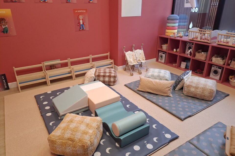 Une salle a été aménagée pour les plus jeunes enfants.