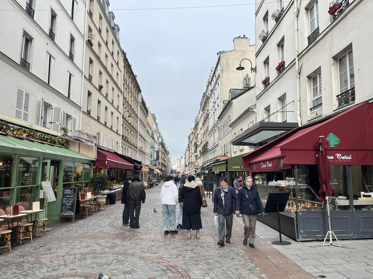 entre les touristes et des expatriés, les habitants du 7e chérissent leur quartier