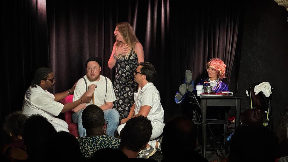 Les Patatas Bravas, la troupe de théâtre qui veut devenir le "Splendid marseillais"