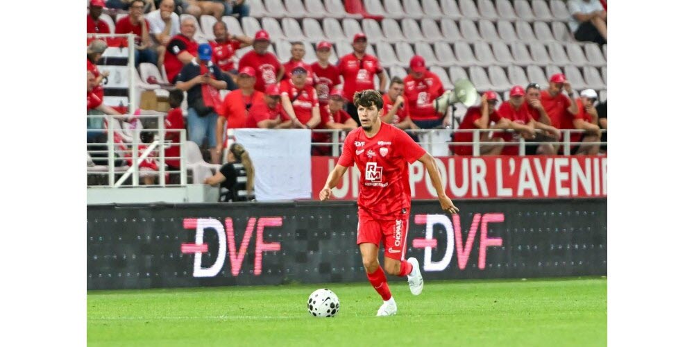 Paul Bellon, milieu du DFCO. Photo Vincent Poyer