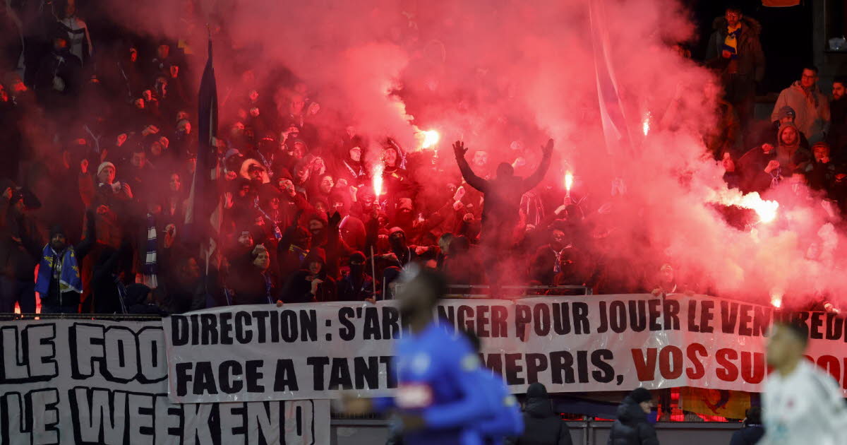 Ligue 2. « Rosnoblet, Marty, Monterrubio : votre politique sportive est catastrophique » : en colère, les supporters du GF38 déploient plusieurs banderoles