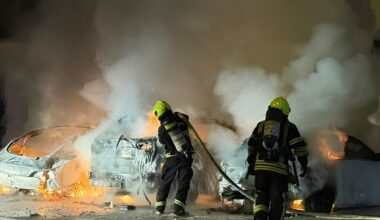 80 voitures brûlées et une quinzaine d’interpellations