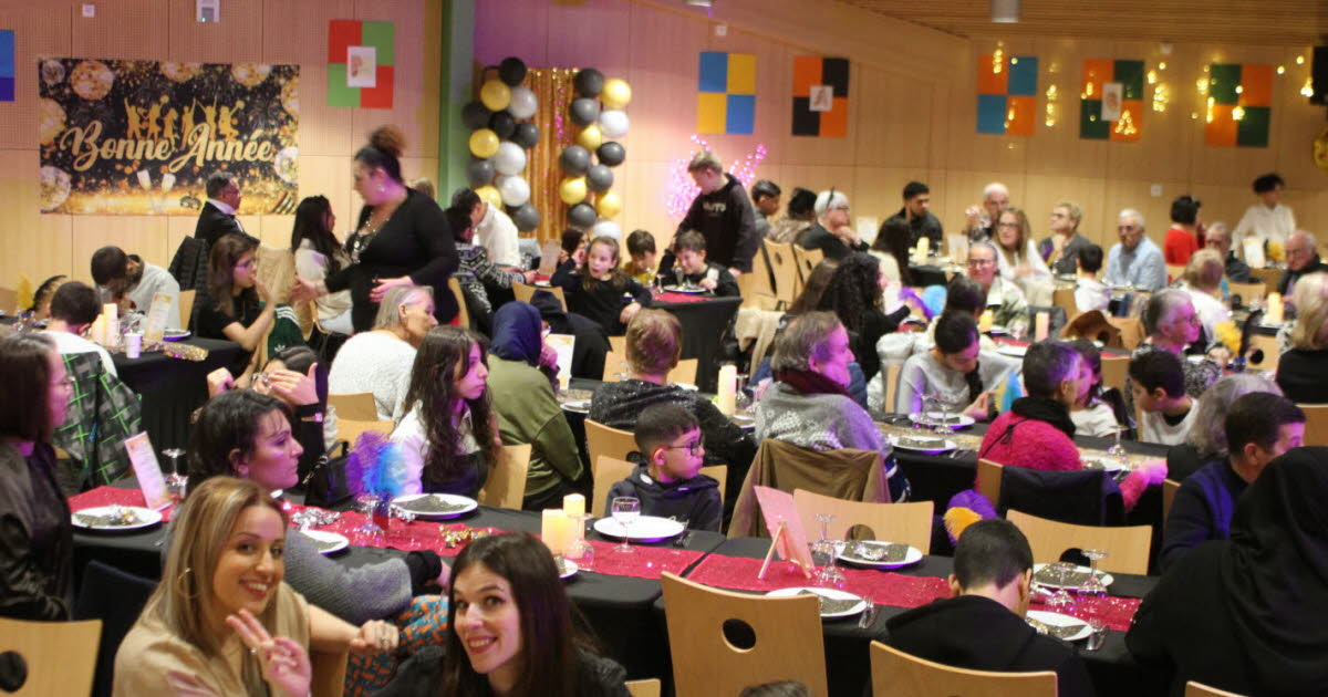 le centre social offre un réveillon solidaire à ceux qui en ont le plus besoin