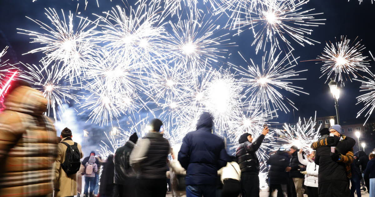 Strasbourg. Place Kléber, la « bonne année » dans toutes les langues, mais la fête gâchée