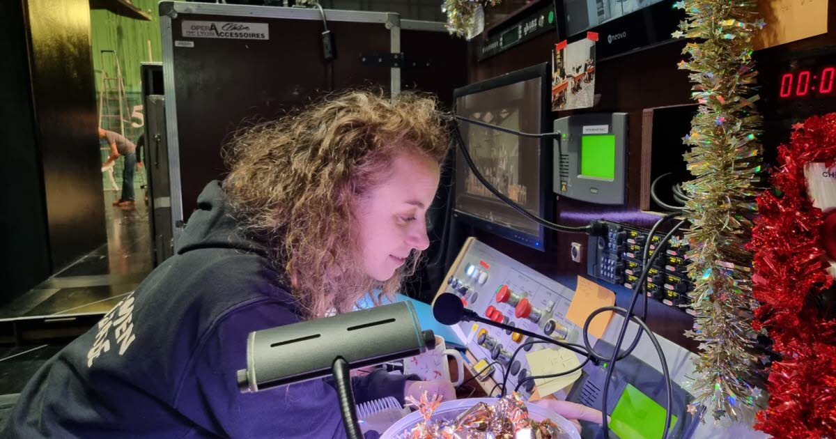 Lyon. Charlotte, régisseuse de scène ou la force tranquille et opérationnelle de l’Opéra de Lyon