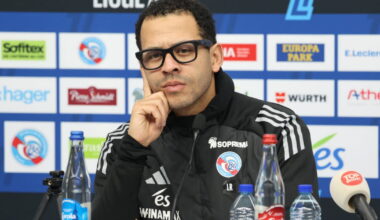 Ligue 1. En attendant de connaître son successeur au Racing, Liam Rosenior a pris la route de Chelsea - DNA.fr