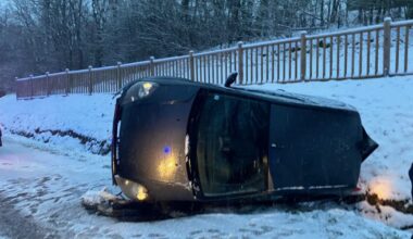 deux voitures se rentrent dedans