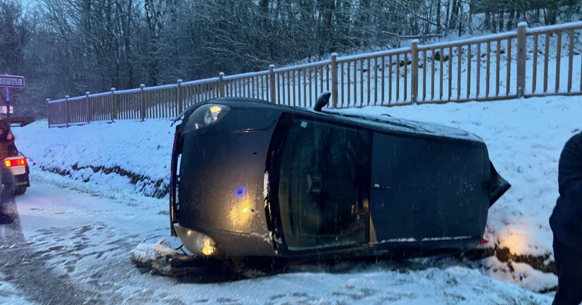 deux voitures se rentrent dedans