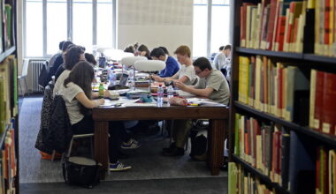 Métropole de Lyon. Face au harcèlement de rue, des bibliothèques intègrent le dispositif Angela
