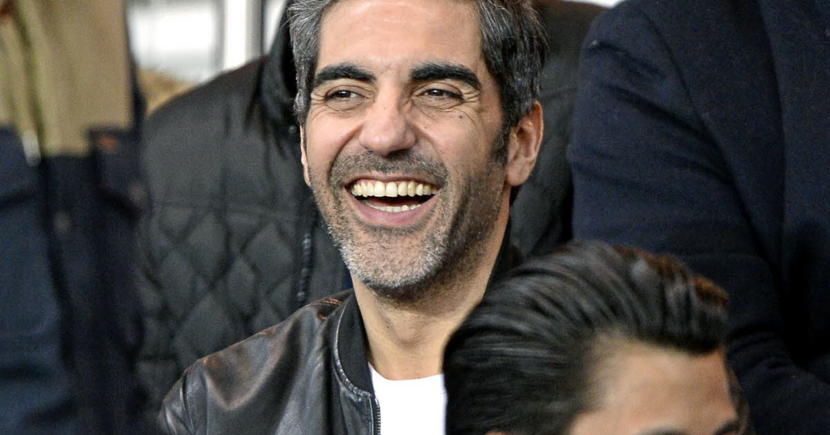 les féministes et la CGT font monter la pression