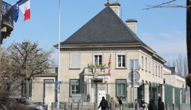 Strasbourg. Une veillée devant le consulat des États-Unis à Strasbourg après le meurtre de Renee Nicole Good à Minneapolis