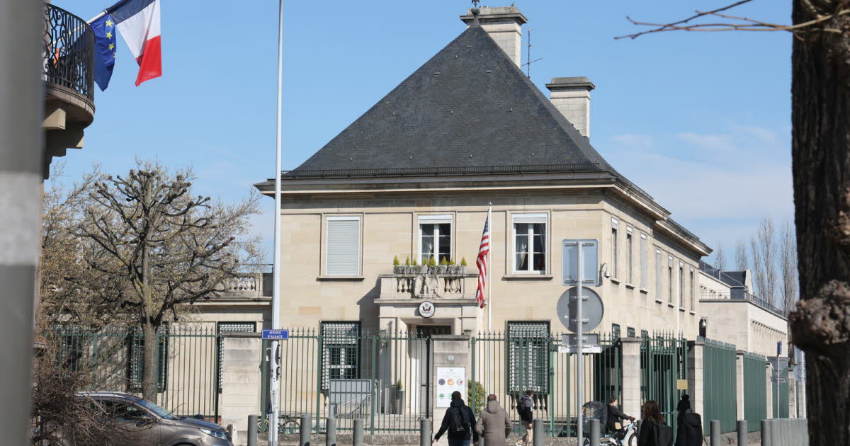 Strasbourg. Une veillée devant le consulat des États-Unis à Strasbourg après le meurtre de Renee Nicole Good à Minneapolis