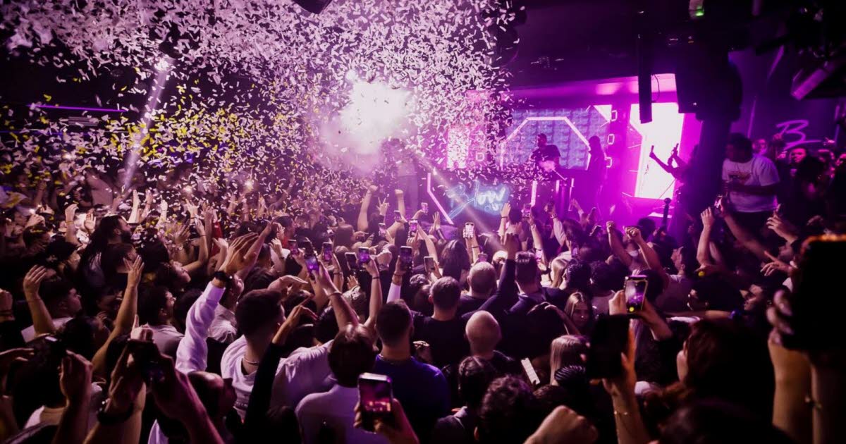 la Ville de Lyon interdit les bougies scintillantes