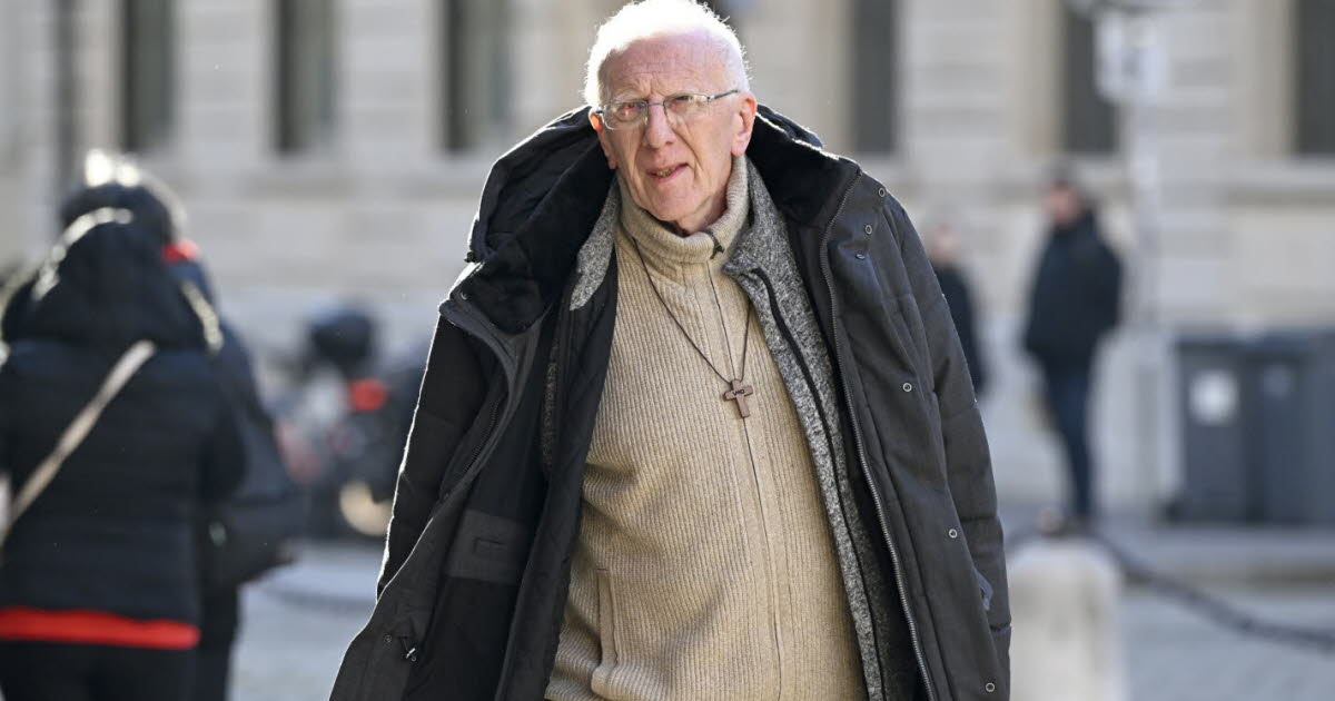 atteint d'un cancer, le père Christian Delorme se confie