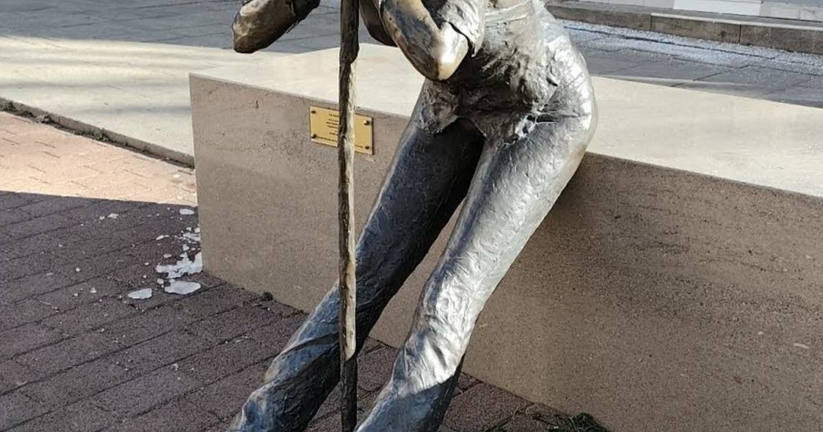 Le Puy-en-Velay. Une nouvelle statue pour accompagner La Pèlerine