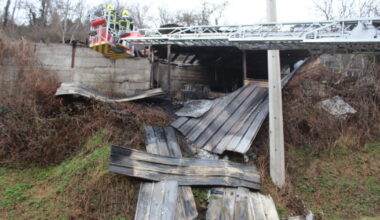 Loire. Un garage et une voiture détruits dans un incendie à Firminy, la circulation coupée