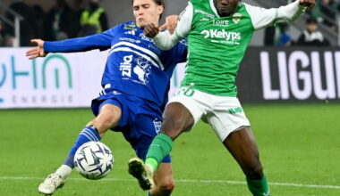 En direct Football . Suivez ASSE-Clermont :  les Verts à la peine
