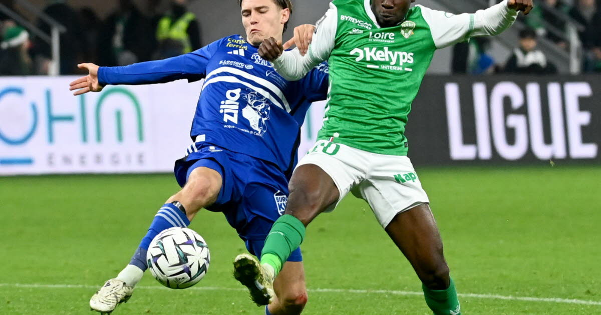 En direct Football . Suivez ASSE-Clermont :  les Verts à la peine