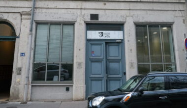 que se passe-t-il à l’école de commerce de Lyon ?