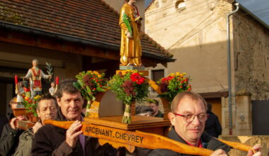 📷 En images. Les statues de saint Vincent des Hautes Côtes de Nuits ont été bénies