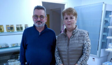 Loire. Après une carrière dans un grand groupe industriel, ce Stéphanois reprend l'épicerie d'un village du Roannais