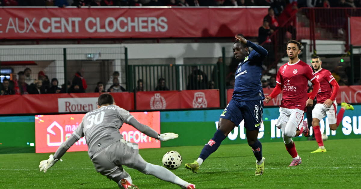 📸 En images. Vous l'avez manqué ? Revivez le choc de National entre le DFCO et Rouen