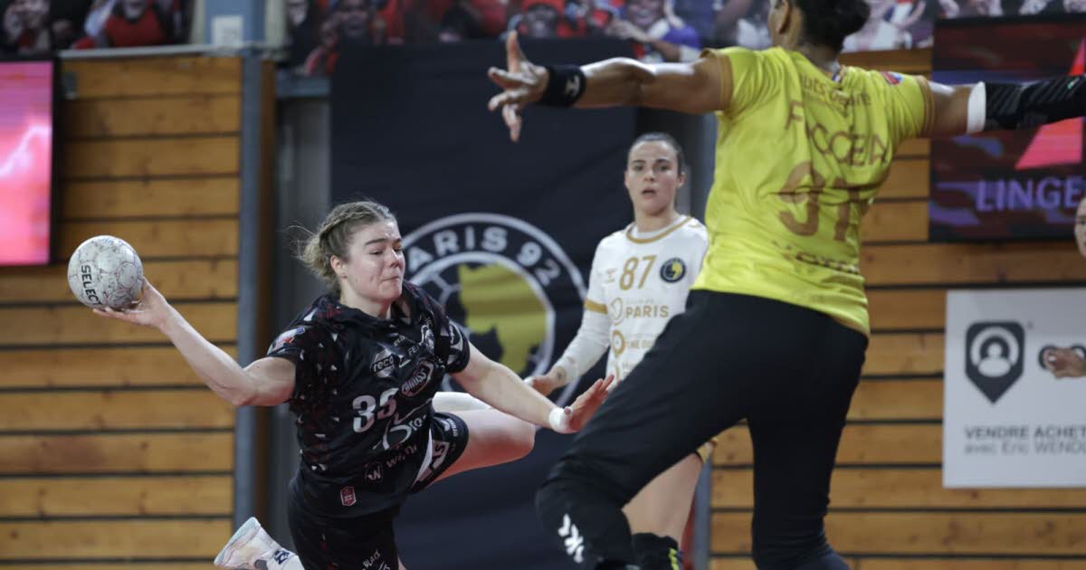 le Strasbourg ATH craque en fin de match contre Paris