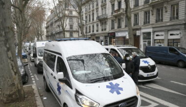 Lyon. Ils ne peuvent plus conduire leur ambulance à cause d’un manque d’effectifs à la préfecture