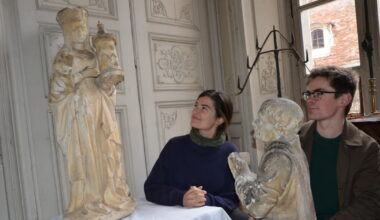 Semur-en-Auxois. Découvertes dans un jardin, deux sculptures de la fin du Moyen Âge mises aux enchères chez Daguerre