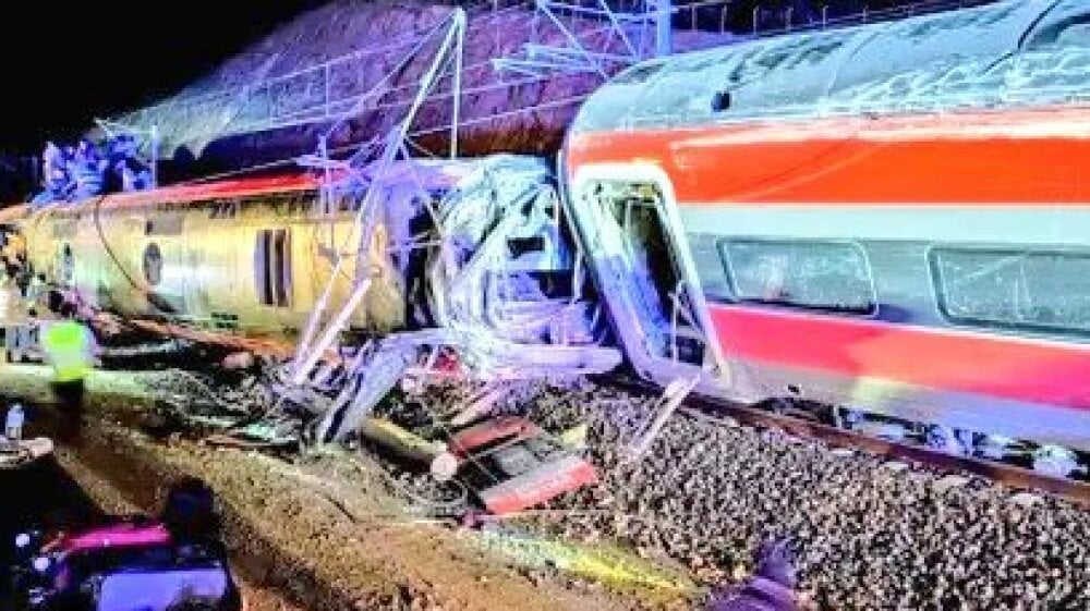 la dernière révision du train qui a déraillé avait eu lieu jeudi, selon la compagnie Iryo
