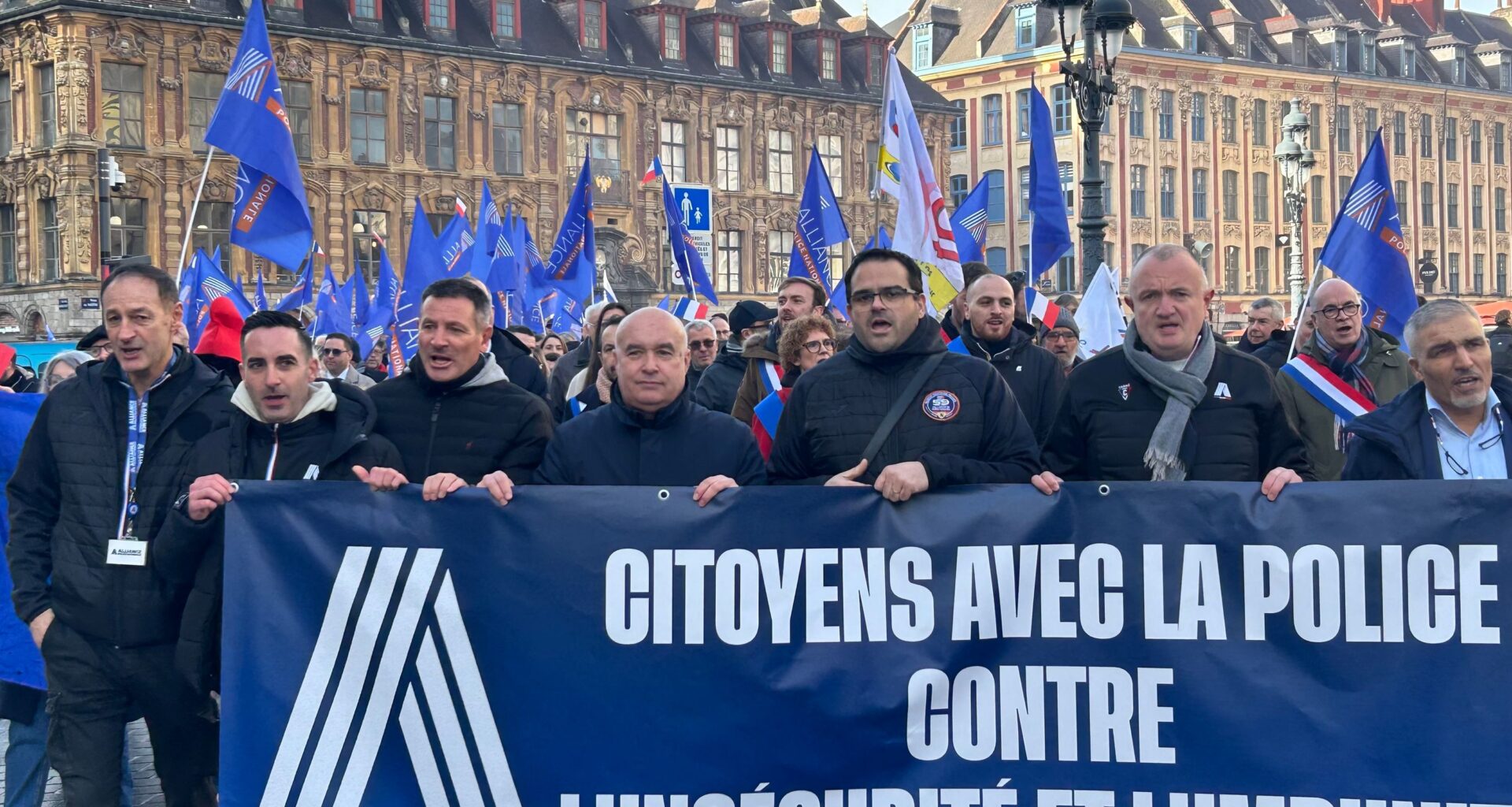à Lille, la rue se lève pour soutenir la police