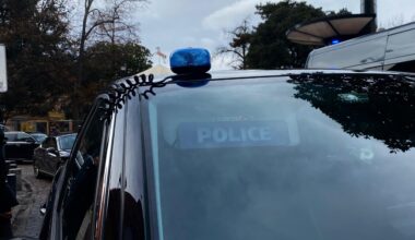 pourquoi un jeune a reçu une balle dans la jambe?