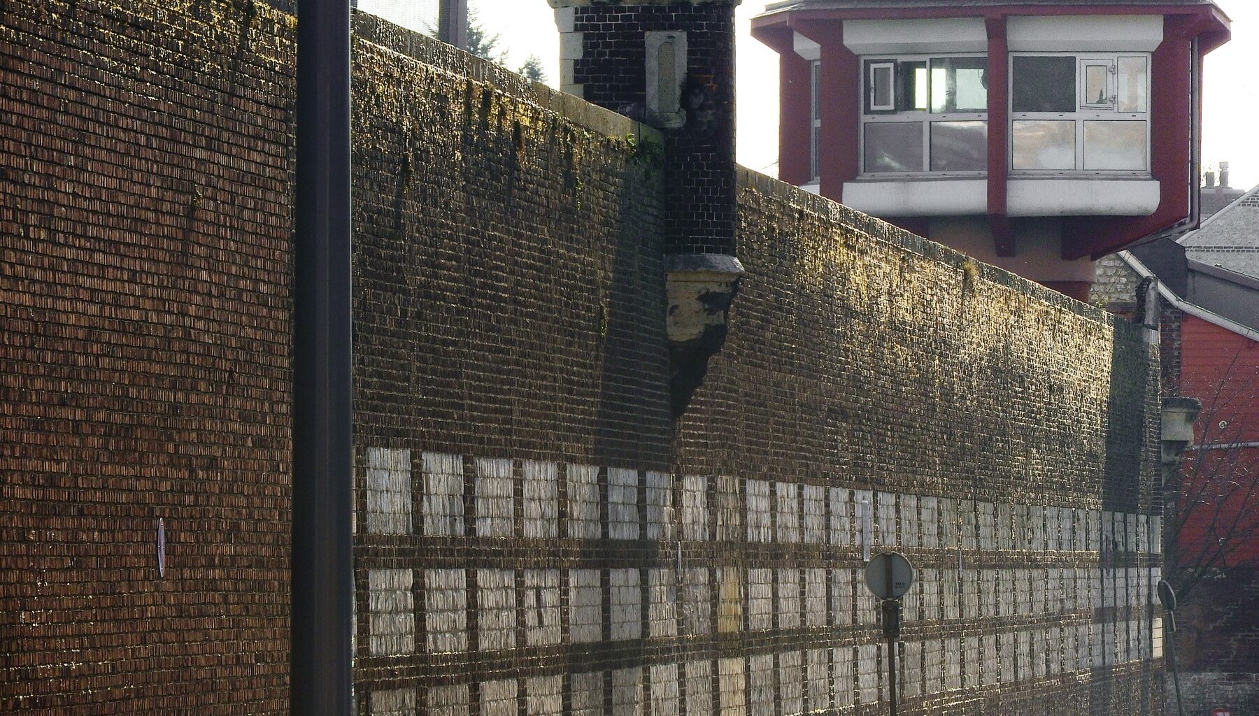 Condamné jusqu'en 2050 et schizophrène, il tente de s'évader à Rouen pour voir sa grand-mère décédée